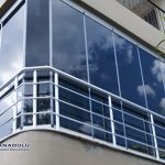 siyah cam balkon
