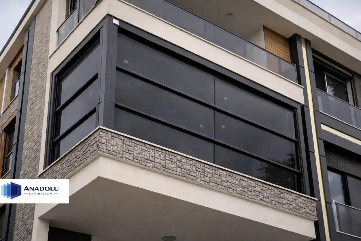 giyotin cam balkon renk seçenekleri İstanbul otomatik cam balkon renkleri antrasit siyah beyaz
