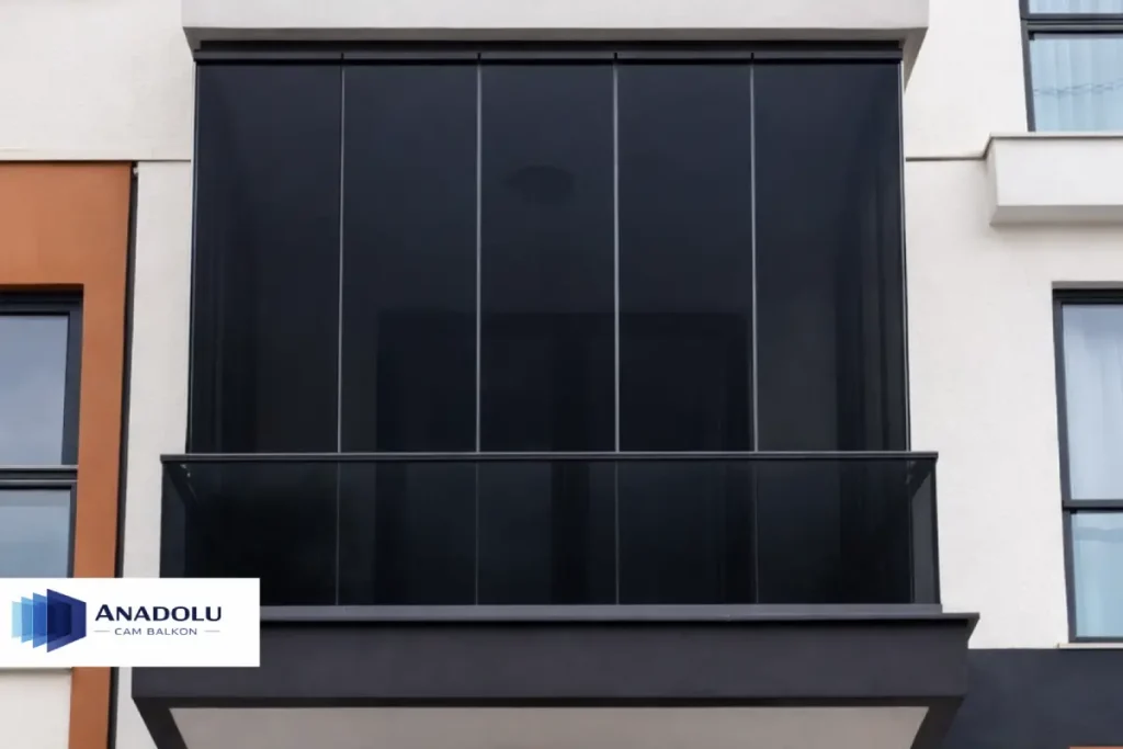 katlanır cam balkon nerelerde kullanılır modern balkon ve teras cam kapama sistemi